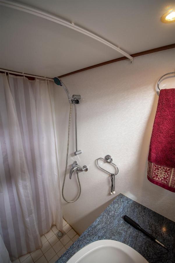 Vedette Hollandaise De 13 M Pour Sejour Insolite Hotel Nivillac Ngoại thất bức ảnh